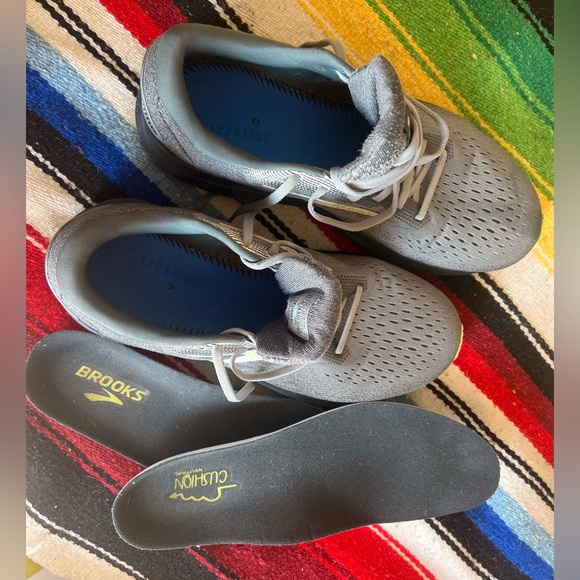 Brooks “Ghost 16”Men's Athletic Shoes Gray & Neon Yellow Size 9.5 4E Extra Wide - Picture 13 of 13